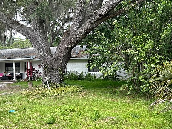 5th image of 120 SE 22nd Ave