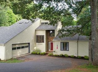 117 Meadowgate Dr, Forest, VA 24551