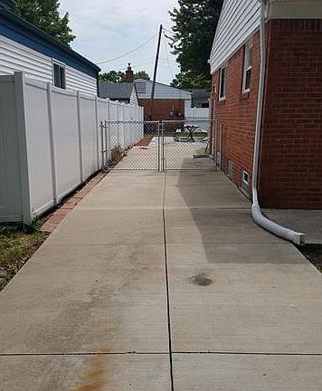 4th image of 30422 Greater Mack Ave