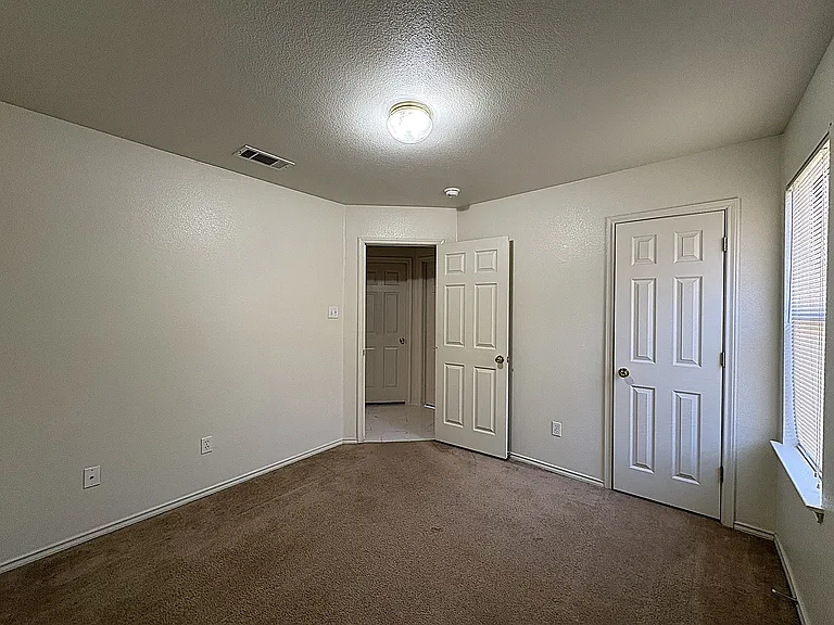 1117 Katelyn Cir — Photo 13