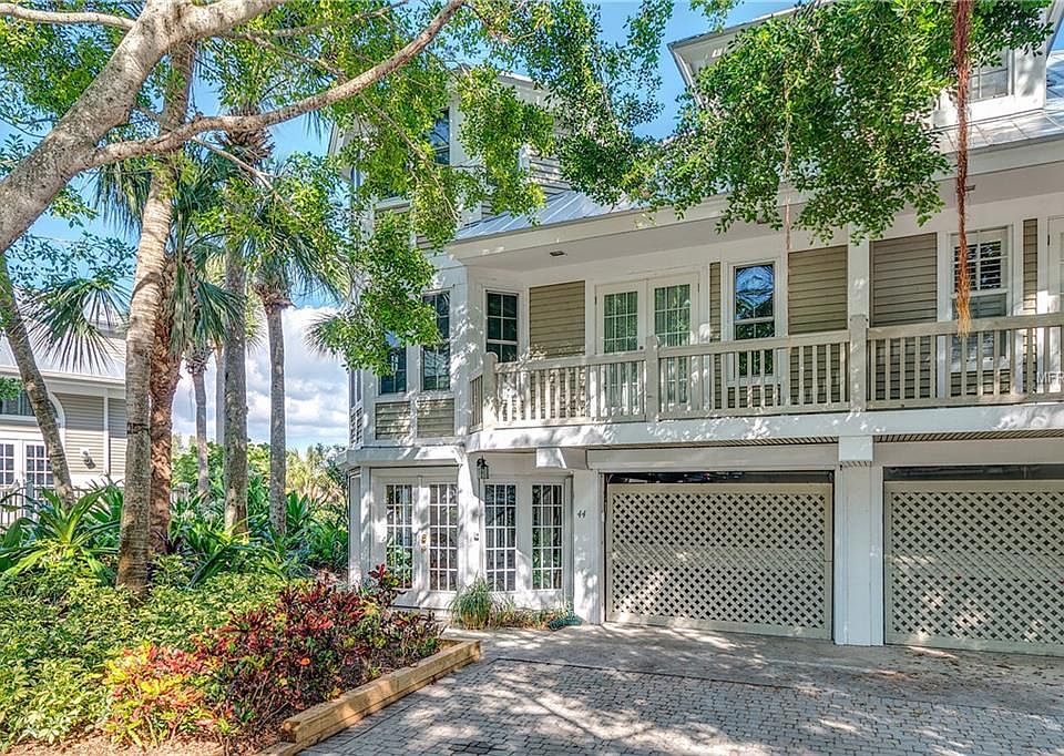 1st image of 44 Seawatch Lake Dr