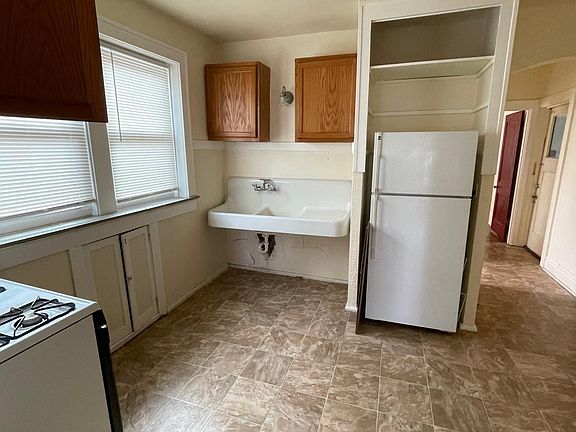 4th image of 5026 Mardel Ave #1