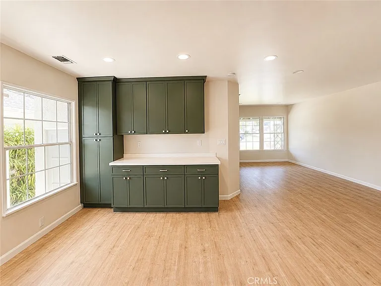 540 Crosby St — Photo 4