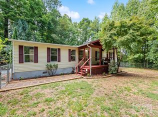 222 Puffy Ln, Sylva, NC 28779