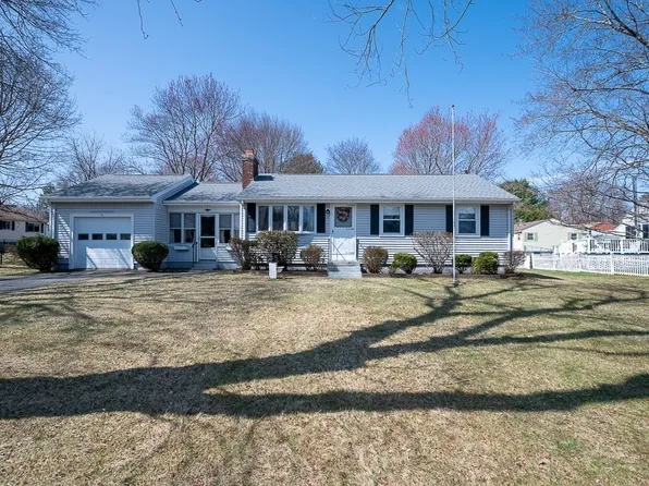 11 James Ave, Marlborough, MA 01752