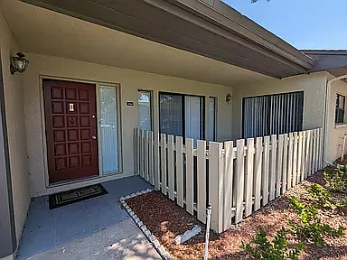 2 bed, 1250 sqft, $2,300 — Photo 2