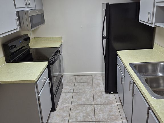 5th image of 4651 Bensel St #5