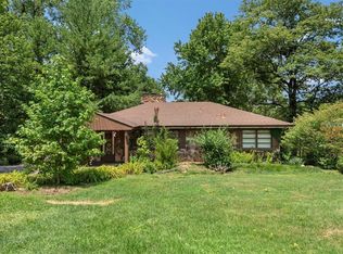 445 Susan Rd, Saint Louis, MO 63129