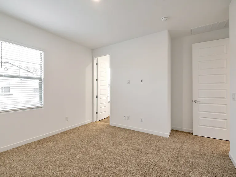 4042 E Pinto Dr — Photo 10