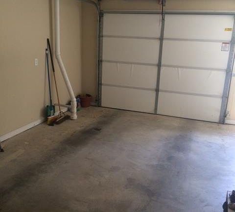4th image of 13 Tall Grass Ln