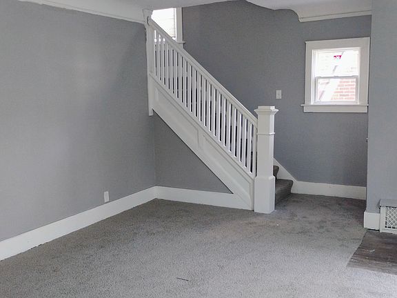 3rd image of 2016A Collingham Dr