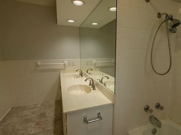 1016 Grayland Dr — Photo 5