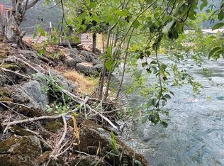 71 Meadow Park Dr, Easton, WA 98925