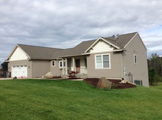 4050 Amazon Dr, Lowell, MI 49331