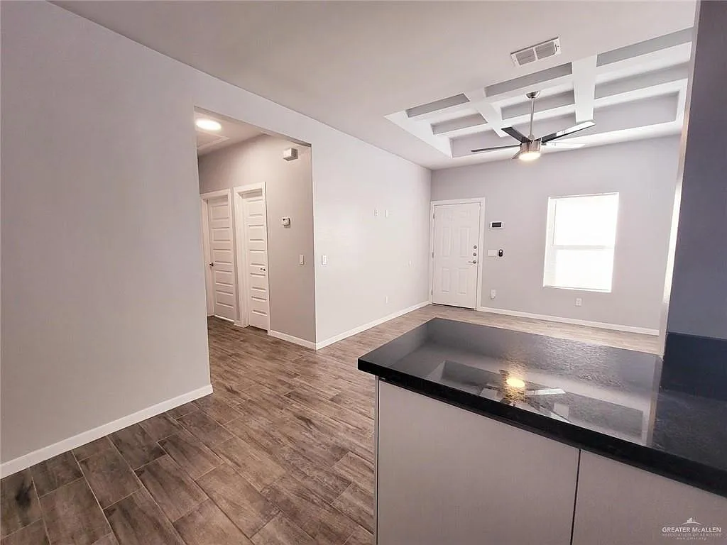 2 bed, 2.0 bath, 943 sqft, $975 — Photo 3