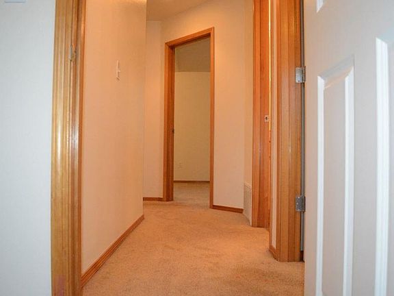 5th image of 13514 33rd Ave SE