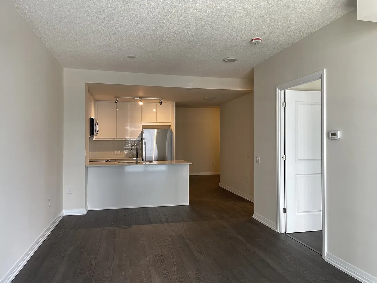 Building Photo - 50 Thomas Riley Rd #722