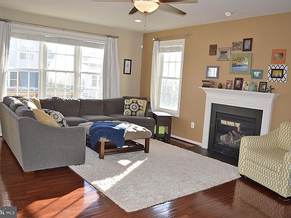 2nd image of 23242 Minerva Dr