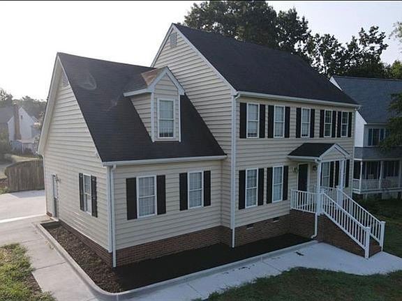 3rd image of 12409 Courtyard Ln