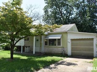 1706 W Granview Dr, Quincy, IL 62301