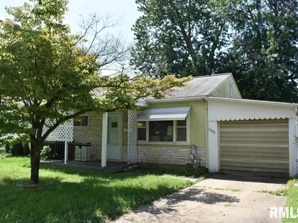 1706 W Granview Dr, Quincy, IL 62301