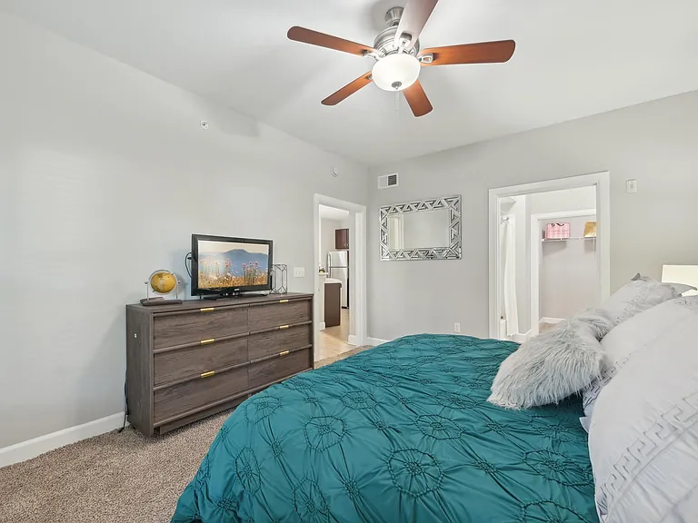 District at Greenville Apartments — Photo 16