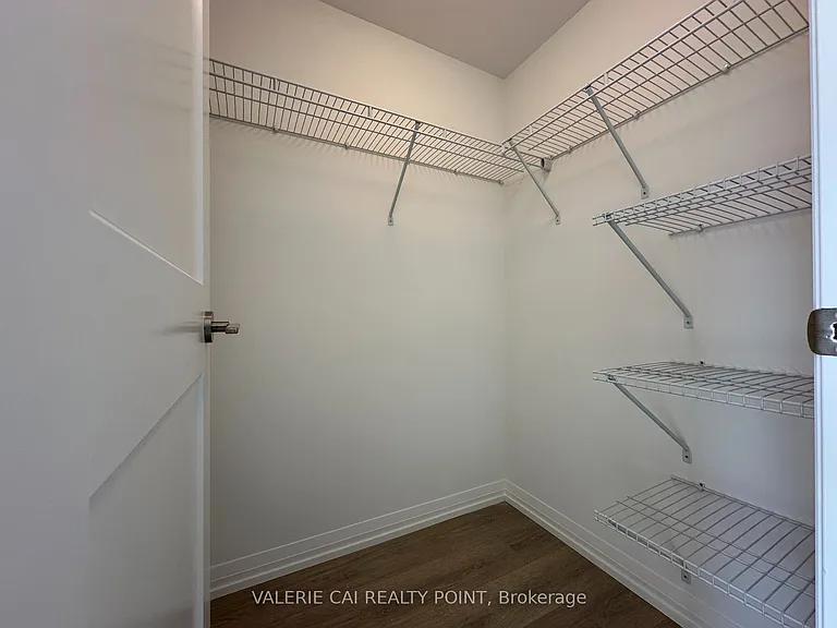 28 Widmer St #4829 — Photo 9