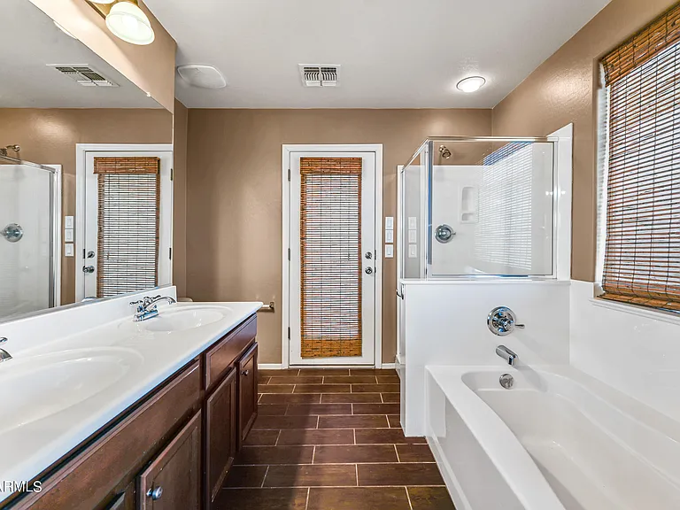 41284 W Cahill Dr — Photo 19