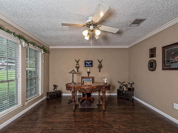 5th image of 9926 Townridge Dr