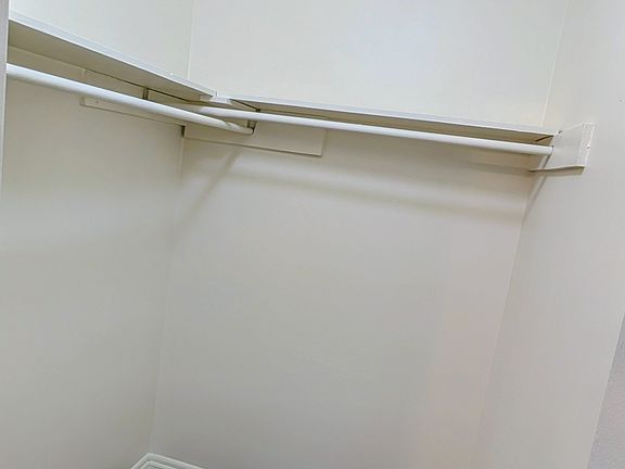 5th image of 2751 Park Dale Dr #2751