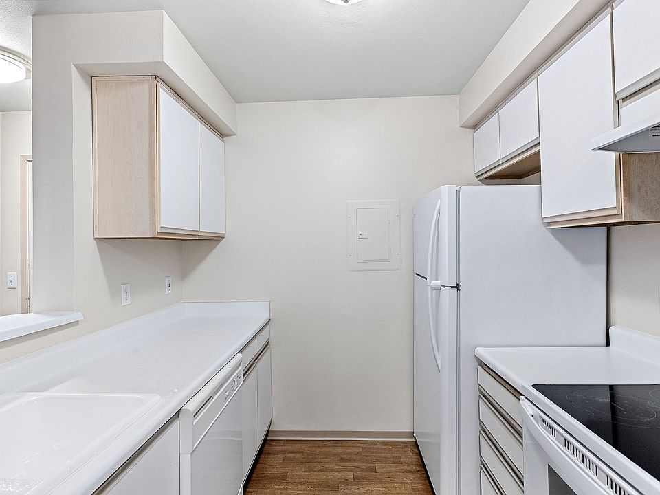 1st image of 7339-7345 NE 175th St #205