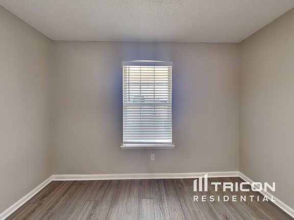4th image of 6582 Cedro Ct