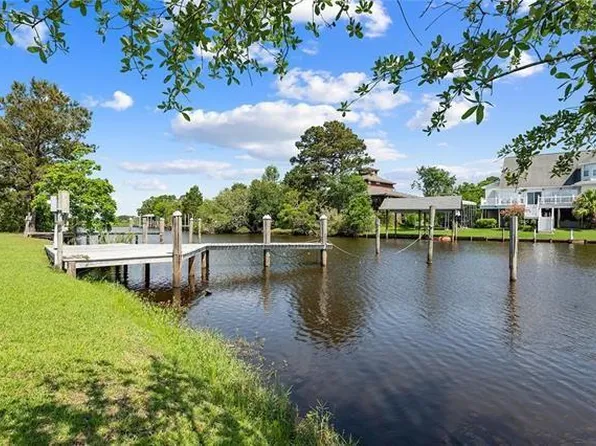 Peninsula Dr, Slidell, LA 70460