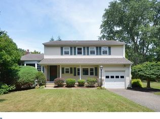 4 Marilyn Dr, East Windsor, NJ 08512