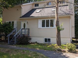 8211 Sunset Dr, Tobyhanna, PA