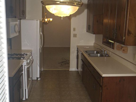 5th image of 228 Park Ave