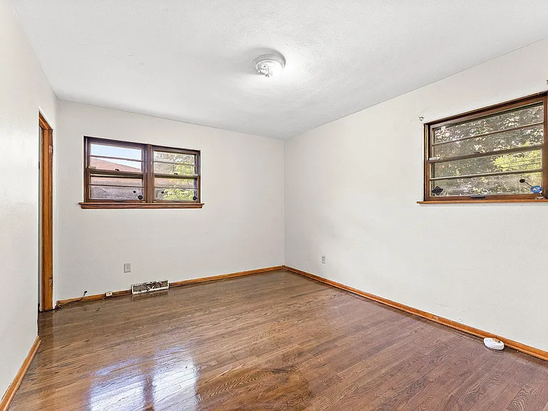 4650 Maryland St — Photo 15