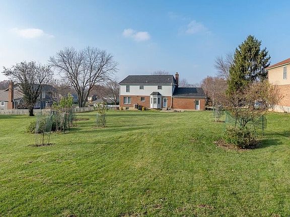 2nd image of 6887 Gatewood Ct