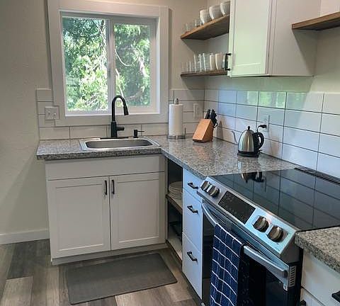 4th image of 6311 S Francis St