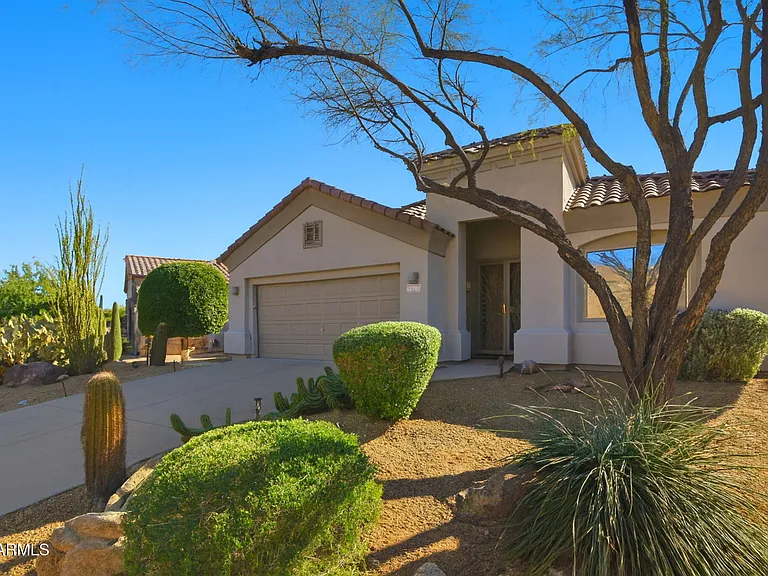 15707 E Cactus Dr — Photo 1