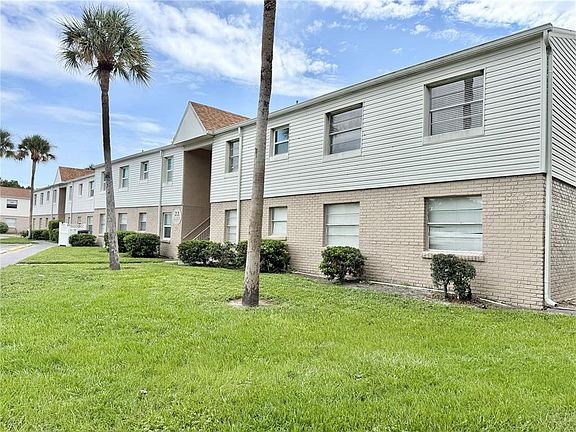 2nd image of 7210 N MANHATTAN AVE #2224