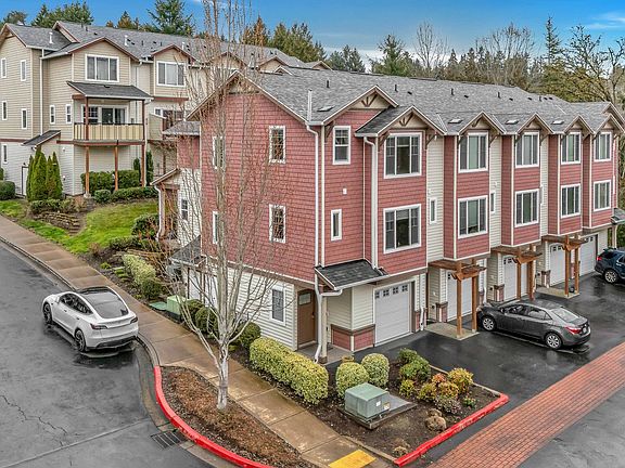 3rd image of 350 NW 116th Ave Unit 101