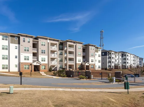 Capstone at Banks Crossing