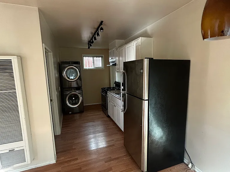 3841 Huron Ave — Photo 4