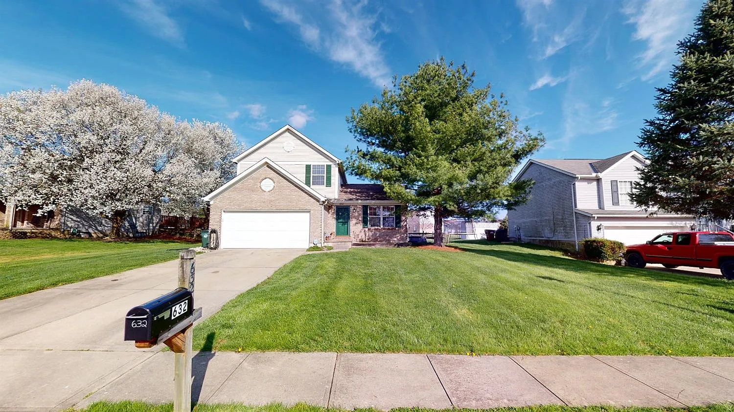 632 Meadow Brook Pl photo 1