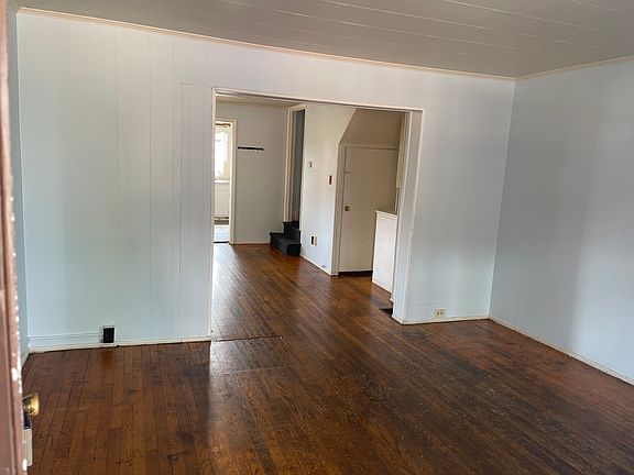 3rd image of 124 N Cannon Ave