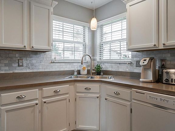 5th image of 4951 Hilliard Green Dr