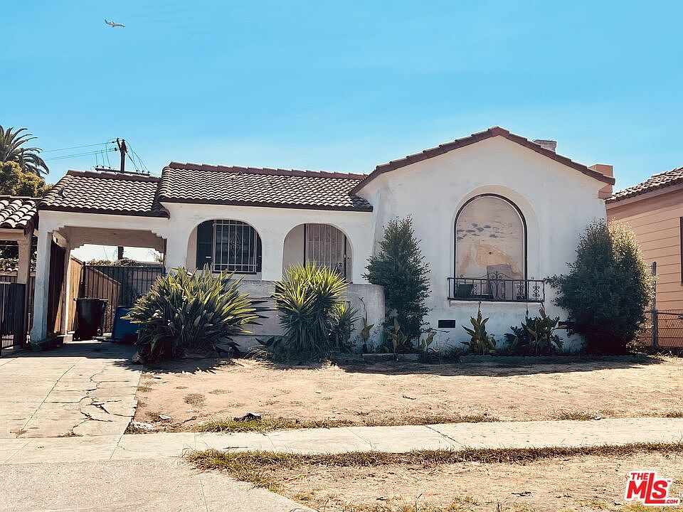 1st image of 1452 W 90th Pl