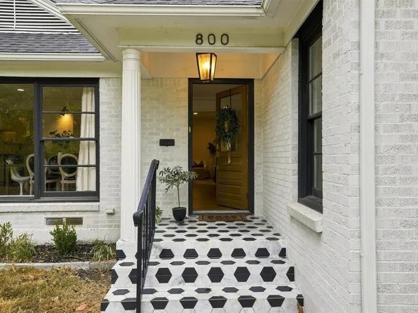 800 N Waddill St, McKinney, TX 75069