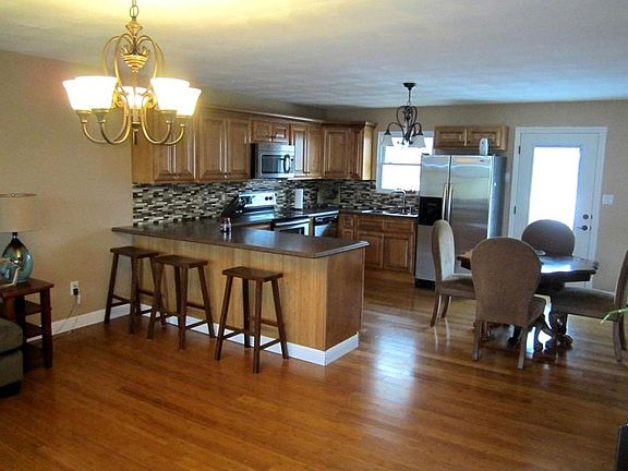 5th image of 3419 Norton Dr